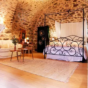 https://le-studio.midi-pyreneeshotels.com